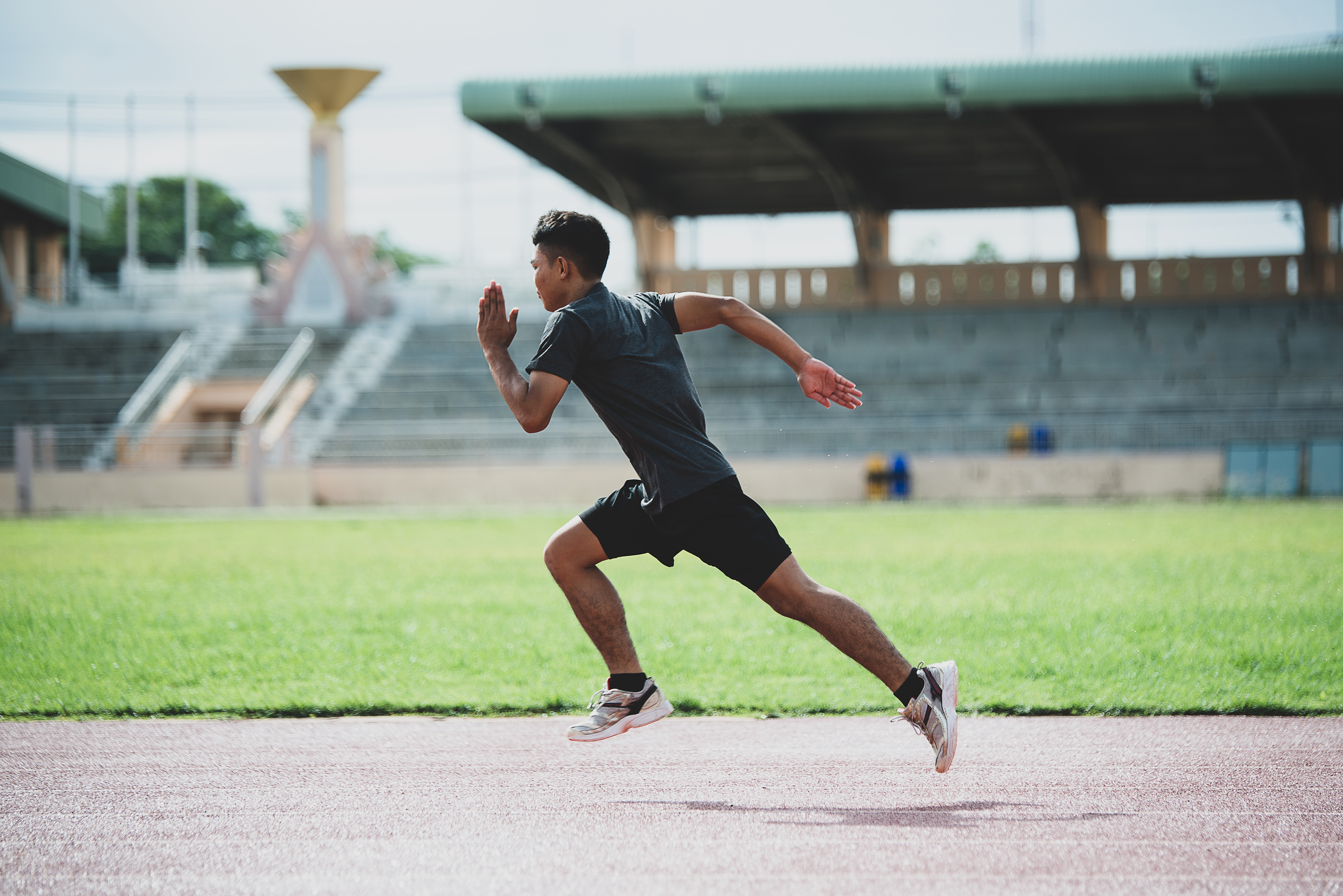 USCIS processing time tracker